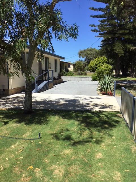 Jbay Beach Shack - eAccommodation 1