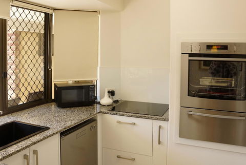 Suffolk House - eAccommodation 10