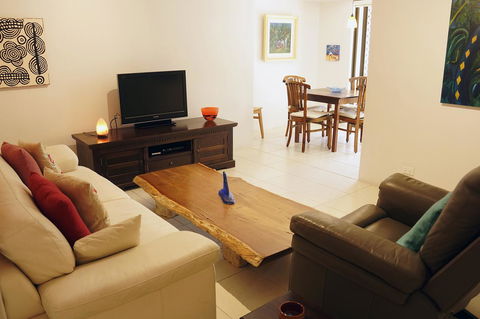 Suffolk House - eAccommodation 7