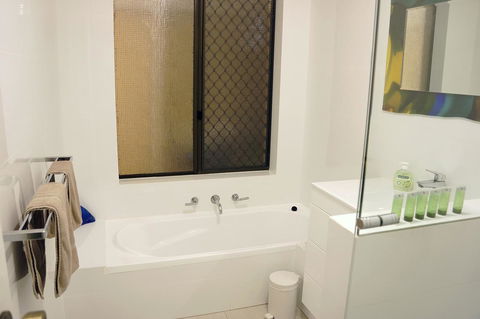 Suffolk House - eAccommodation 15