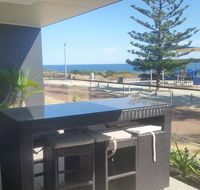 Mandurah beach front apartment - eAccommodation