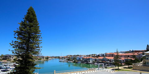 Studio Style Mindarie Marina - eAccommodation 0