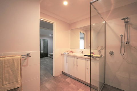 Studio Style Mindarie Marina - eAccommodation 6