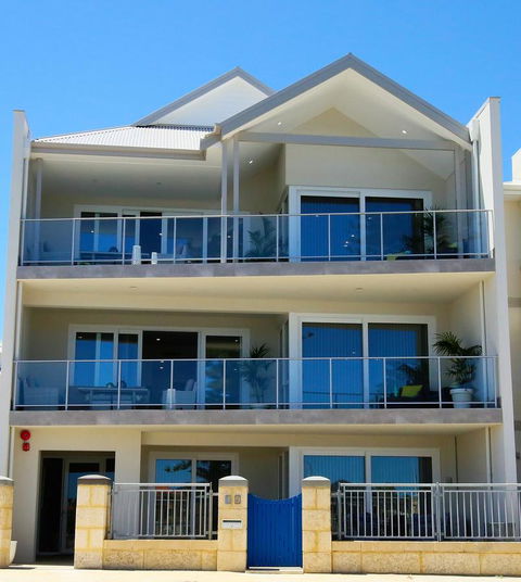 Studio Style Mindarie Marina - eAccommodation 9