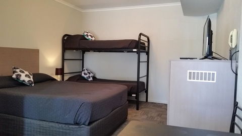 Mandurah Foreshore Motel - eAccommodation 1