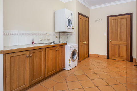 A Hidden Bush Delight - eAccommodation 29