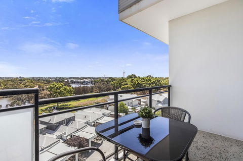 508 Stupendous Sunsets & Views Pool Gym Parking - eAccommodation 26