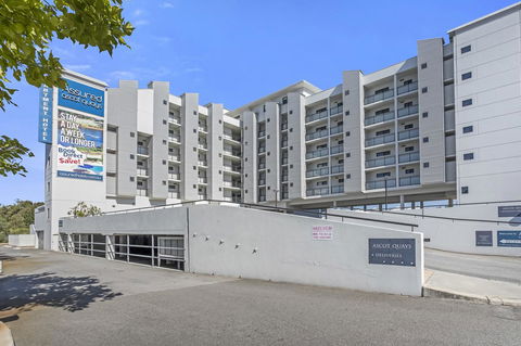 508 Stupendous Sunsets & Views Pool Gym Parking - eAccommodation 36