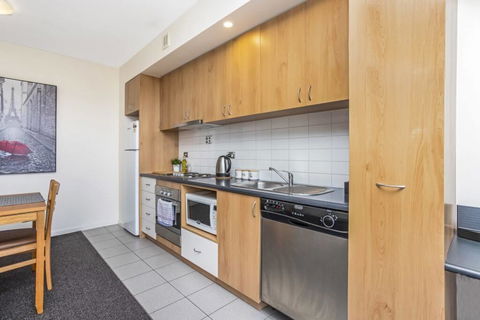 508 Stupendous Sunsets & Views Pool Gym Parking - eAccommodation 41