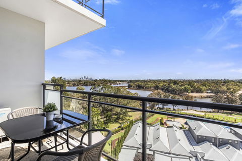 508 Stupendous Sunsets & Views Pool Gym Parking - eAccommodation 25