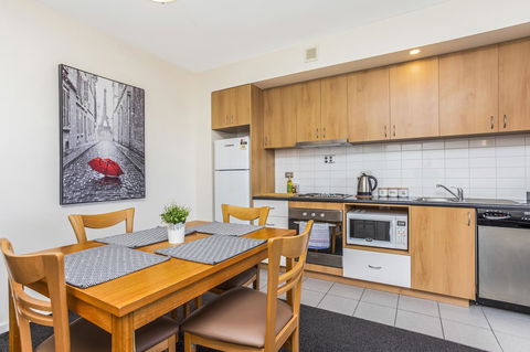 508 Stupendous Sunsets & Views Pool Gym Parking - eAccommodation 20