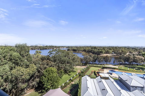 508 Stupendous Sunsets & Views Pool Gym Parking - eAccommodation 35