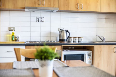 508 Stupendous Sunsets & Views Pool Gym Parking - eAccommodation 14