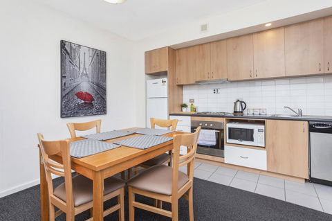 508 Stupendous Sunsets & Views Pool Gym Parking - eAccommodation 13