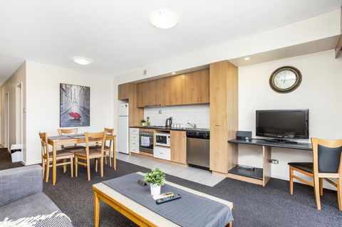 508 Stupendous Sunsets & Views Pool Gym Parking - eAccommodation 6