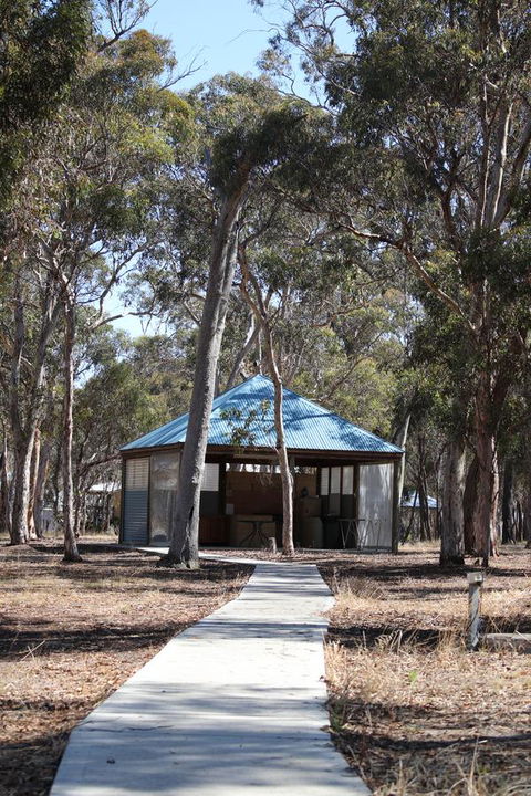 Kendenup Cottages And Lodge - eAccommodation 27