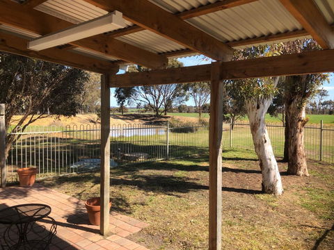 Kendenup Cottages And Lodge - eAccommodation 6