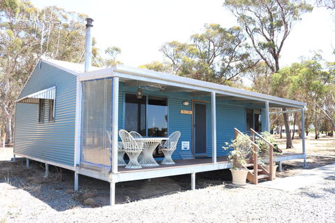 Kendenup Cottages And Lodge - eAccommodation 24