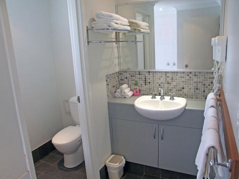 Adamsons Riverside Accommodation - eAccommodation 28