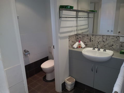 Adamsons Riverside Accommodation - eAccommodation 27