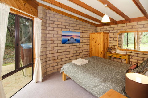 Yelverton Brook Conservation Sanctuary - eAccommodation 34