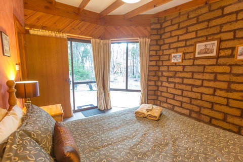 Yelverton Brook Conservation Sanctuary - eAccommodation 14
