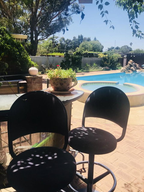 Swan Valley Rest Cottage - eAccommodation 12