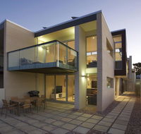 Alouarn Apartments - eAccommodation