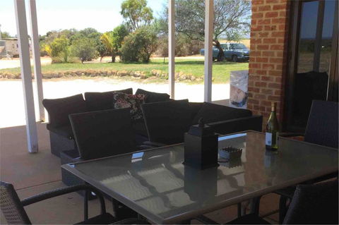 Ocean View Homestead - eAccommodation 37