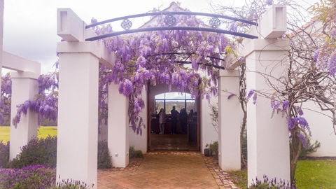 Indoyo Retreat - eAccommodation 36