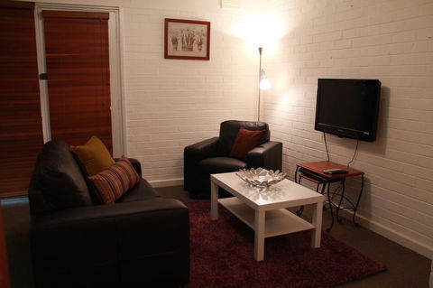Mt Pleasant Apartment - eAccommodation 0