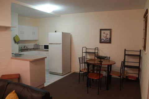 Mt Pleasant Apartment - eAccommodation 6