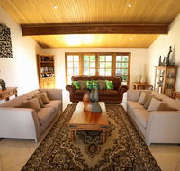 Nivalis Bed And Breakfast - eAccommodation