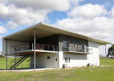 Lot113 Vineyard Accommodation - eAccommodation 0