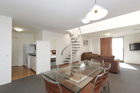 Atrium Hotel Mandurah - eAccommodation 17