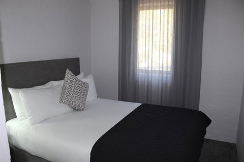 Atrium Hotel Mandurah - eAccommodation 3