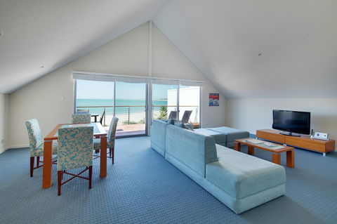 Seashells Mandurah - eAccommodation 12