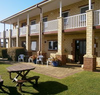 Baywatch Manor Augusta - eAccommodation