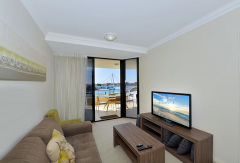 Dolphin Quay Apartments - eAccommodation 10