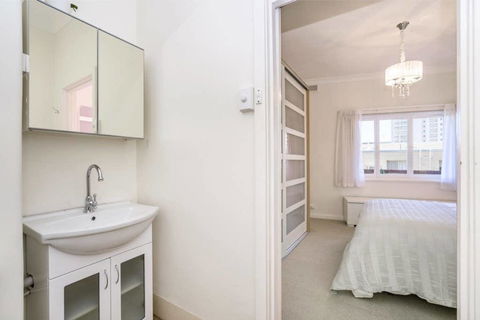 Light Bright, Quality River Views! Free Parking - eAccommodation 20