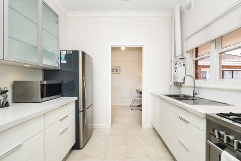 Light Bright, Quality River Views! Free Parking - eAccommodation 24