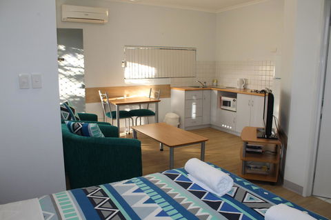 Mandurah Ocean Marina Chalets - eAccommodation 1