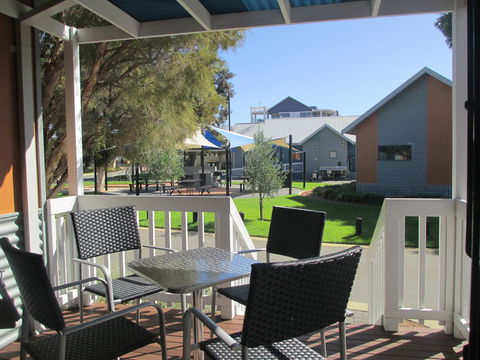 Mandurah Ocean Marina Chalets - eAccommodation 40