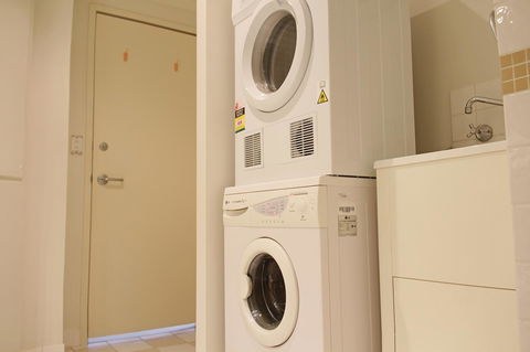 WESTEND CBD PERTH-ULTIMATE LOCATION - eAccommodation 21