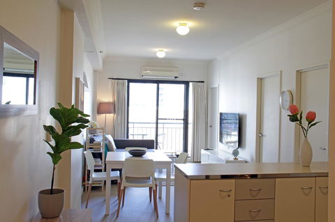 WESTEND CBD PERTH-ULTIMATE LOCATION - eAccommodation 0