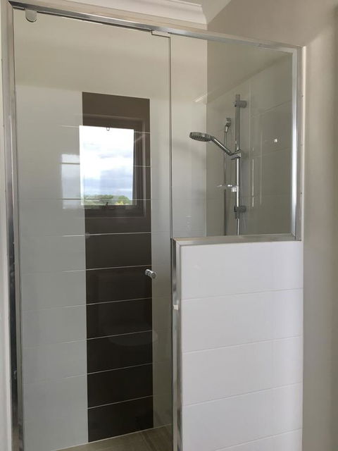 Apartment In Queens Park - eAccommodation 11