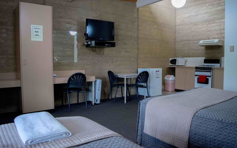 Hopetoun Motel & Chalet Village - eAccommodation 35