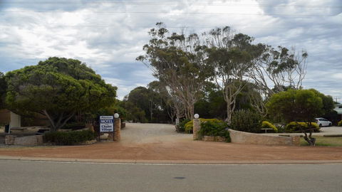 Hopetoun Motel & Chalet Village - eAccommodation 12