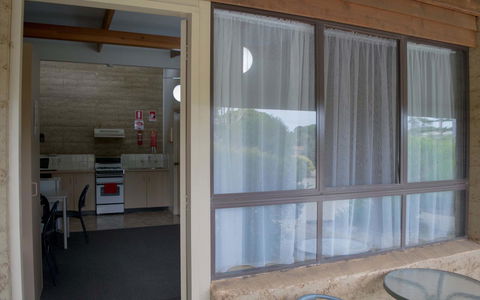 Hopetoun Motel & Chalet Village - eAccommodation 22