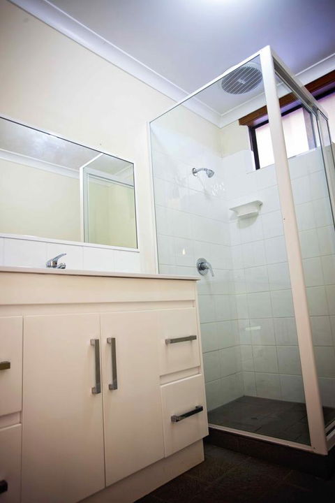 Hopetoun Motel & Chalet Village - eAccommodation 43